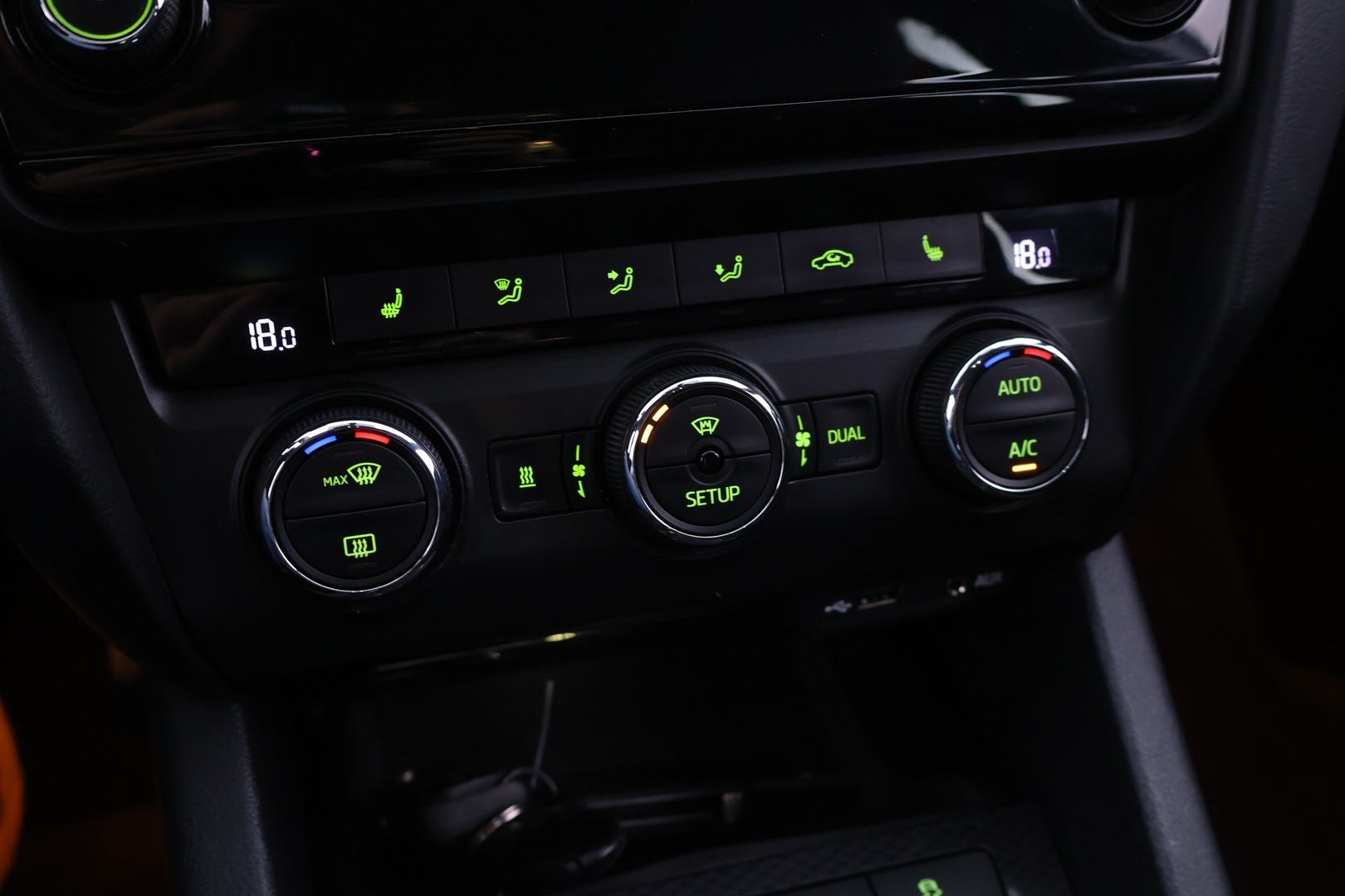 SKODA Octavia 2015