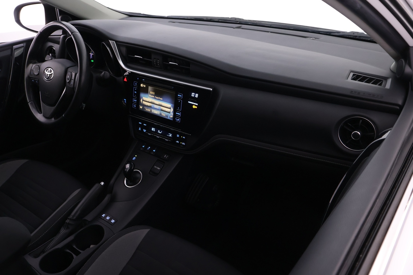 TOYOTA Auris 2017