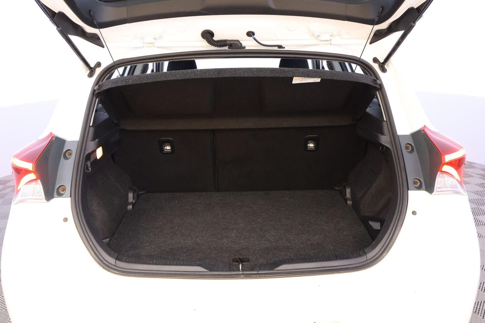 TOYOTA Auris 2017