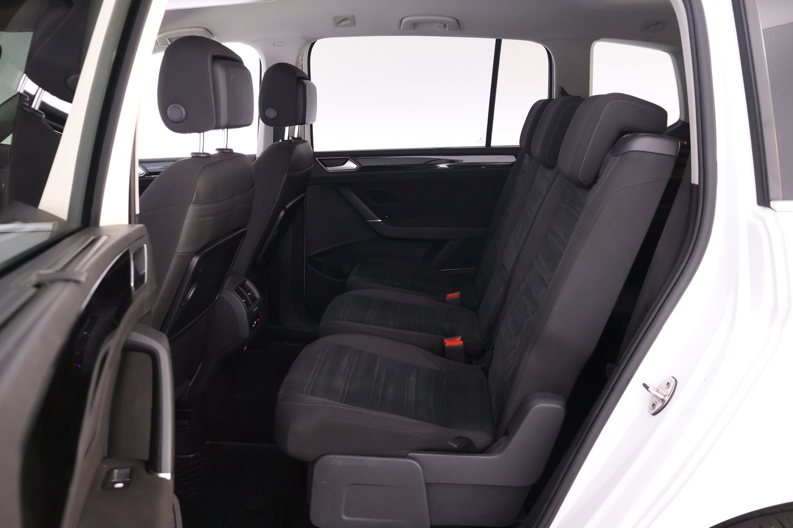 VOLKSWAGEN Touran 2019