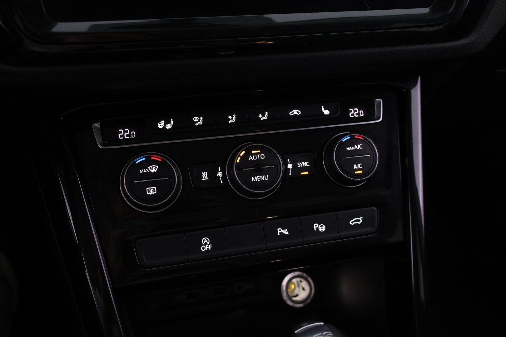 VOLKSWAGEN Touran 2019