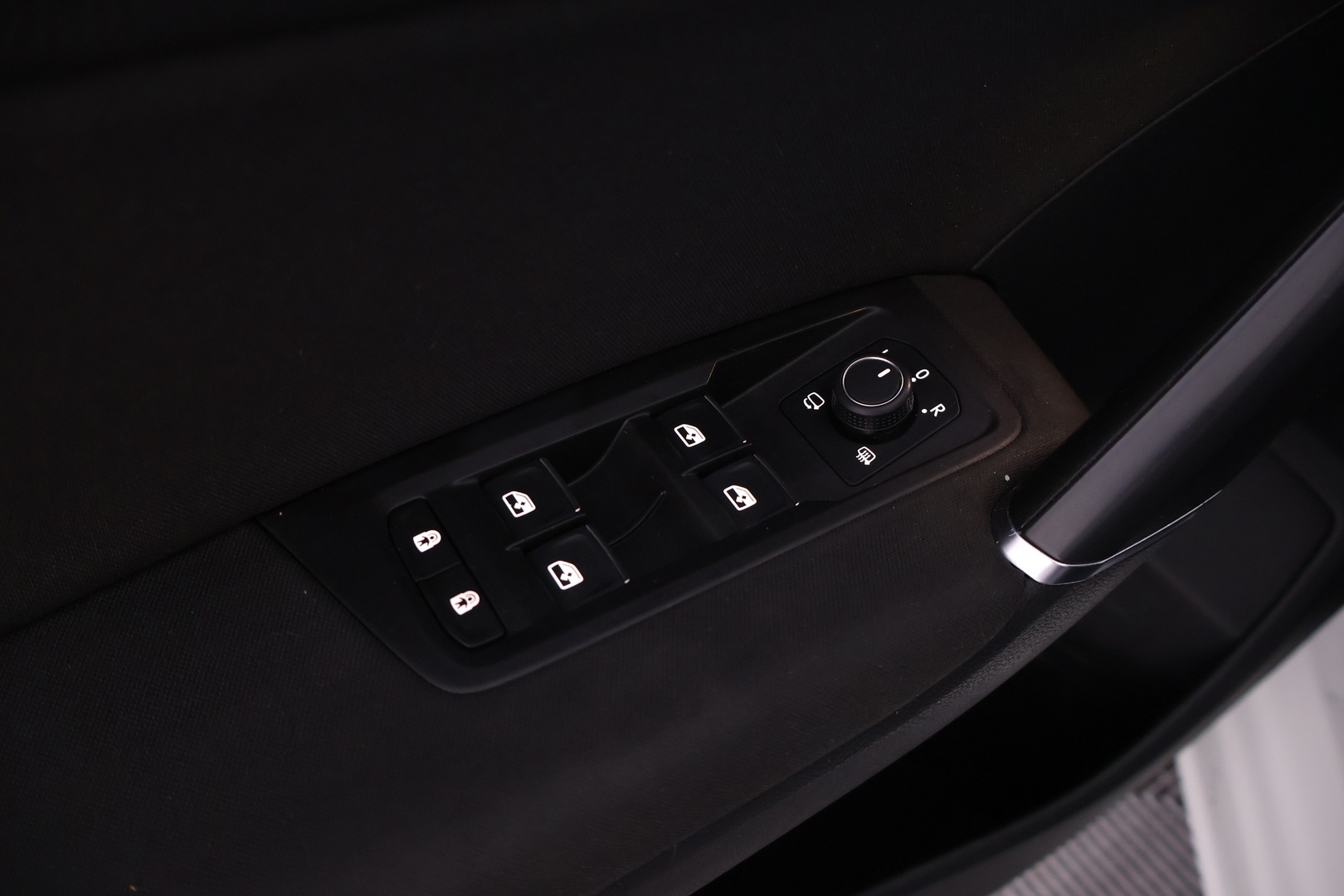 VOLKSWAGEN Touran 2019