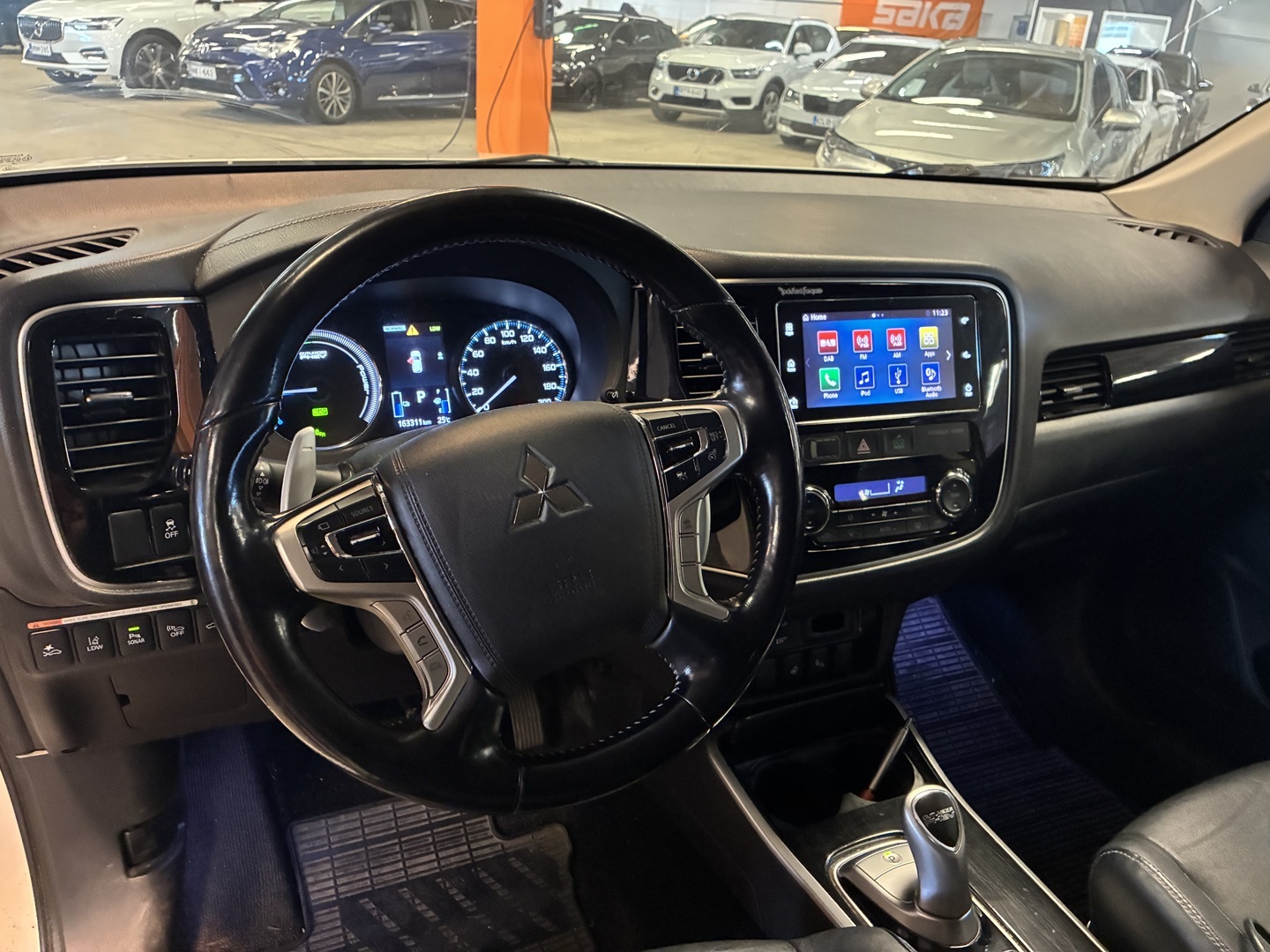MITSUBISHI Outlander 2018