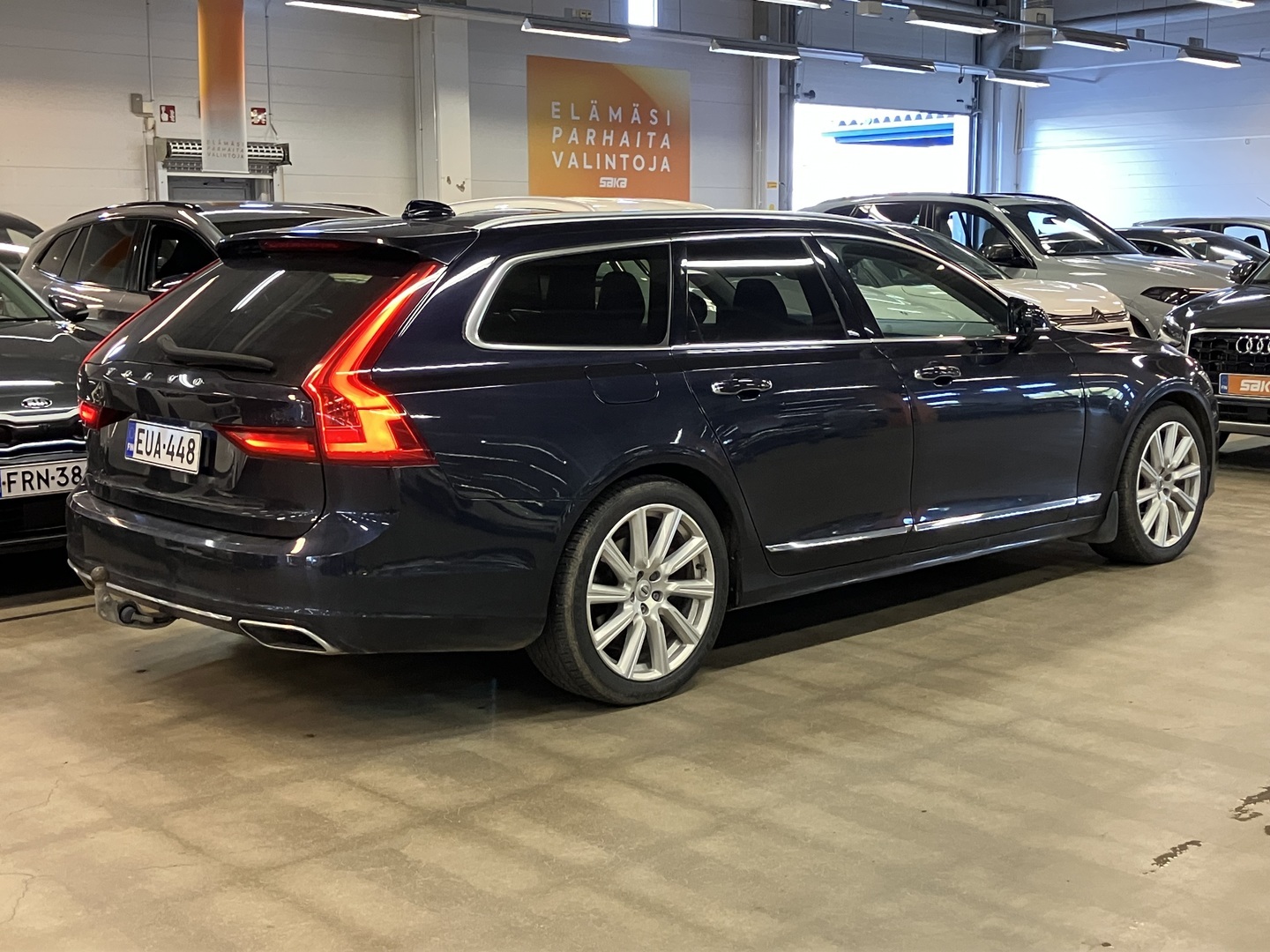 VOLVO V90 2019