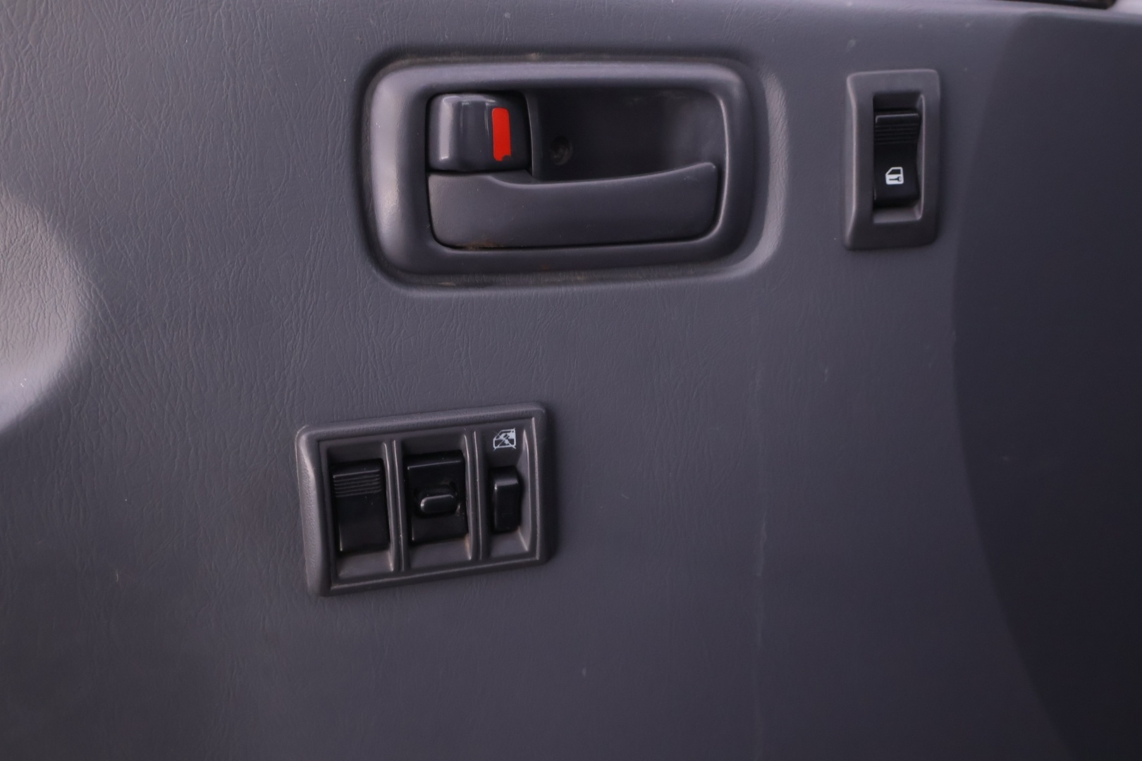 TOYOTA Hiace 2007