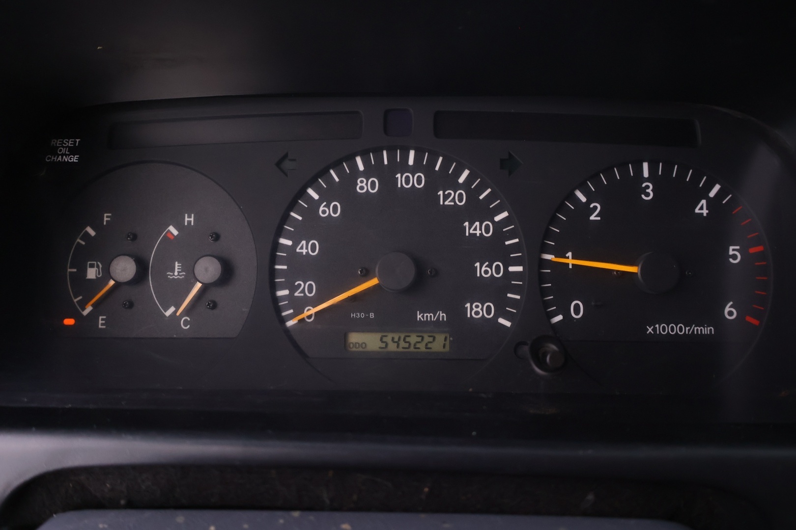 TOYOTA Hiace 2007