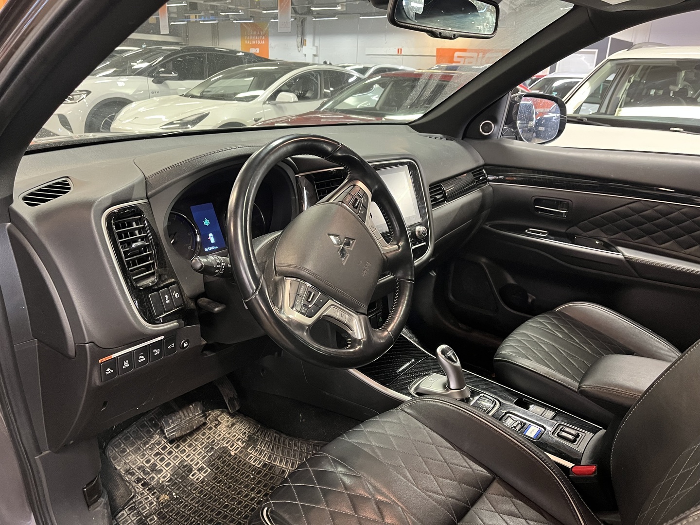 MITSUBISHI Outlander PHEV 2021