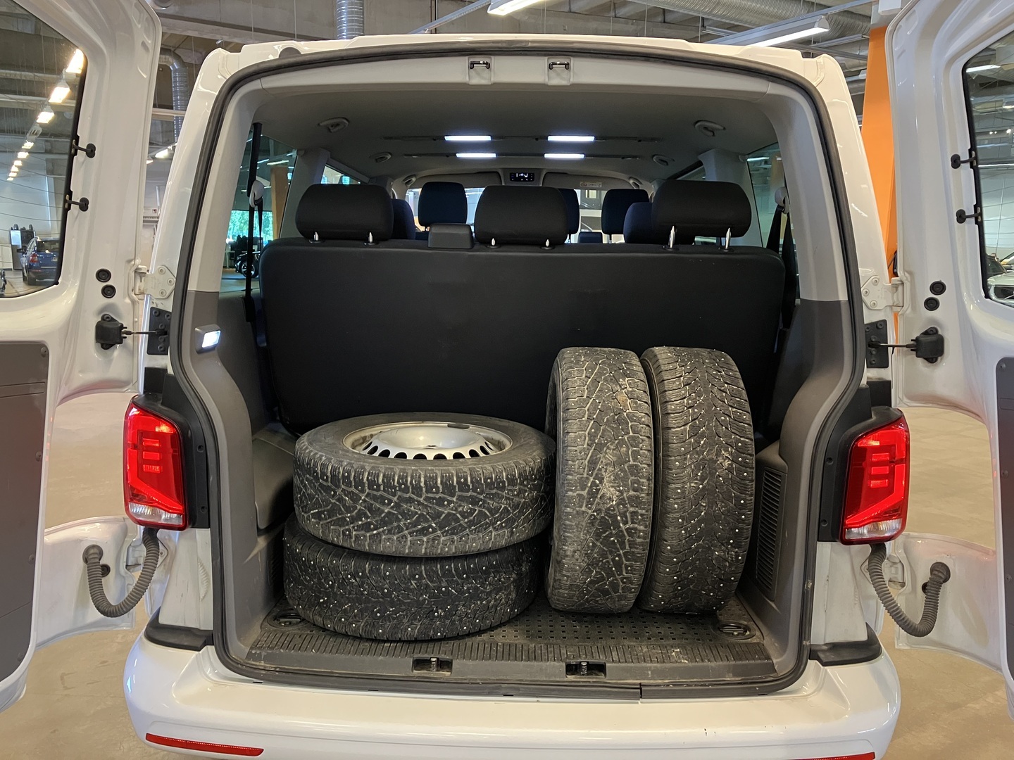 VOLKSWAGEN Caravelle 2020