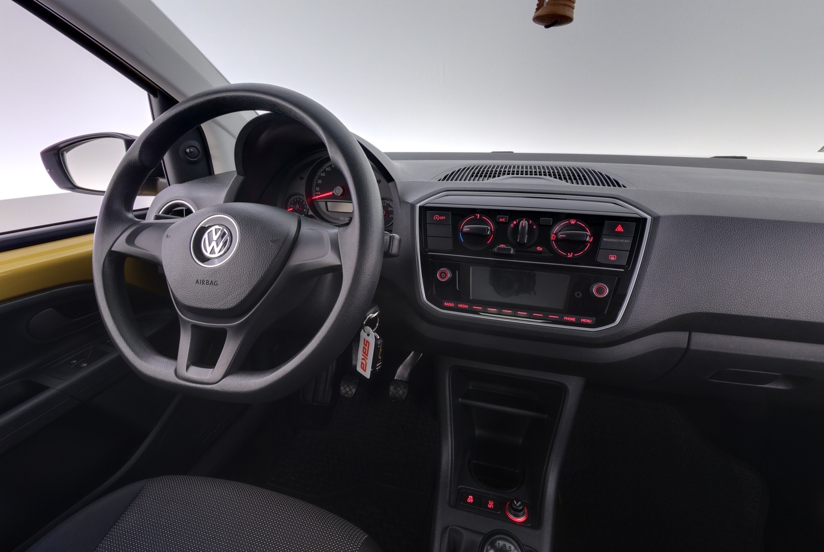 VOLKSWAGEN up! 2018