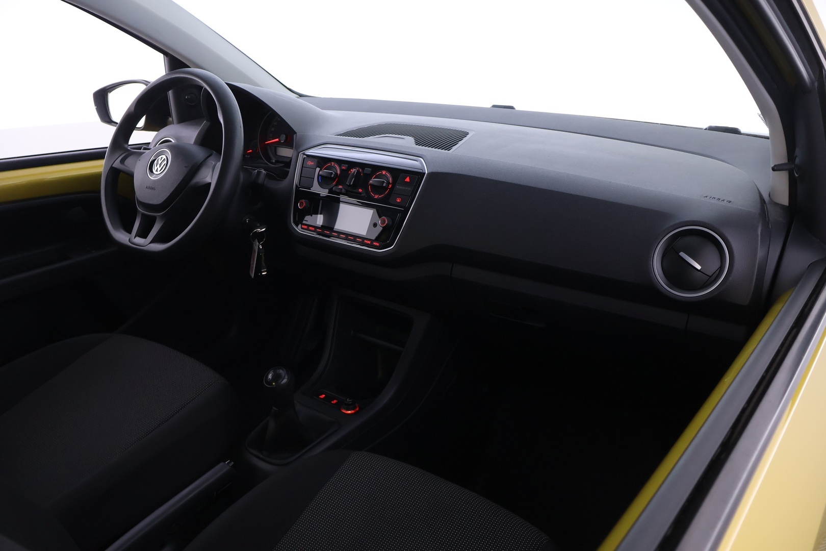 VOLKSWAGEN up! 2018