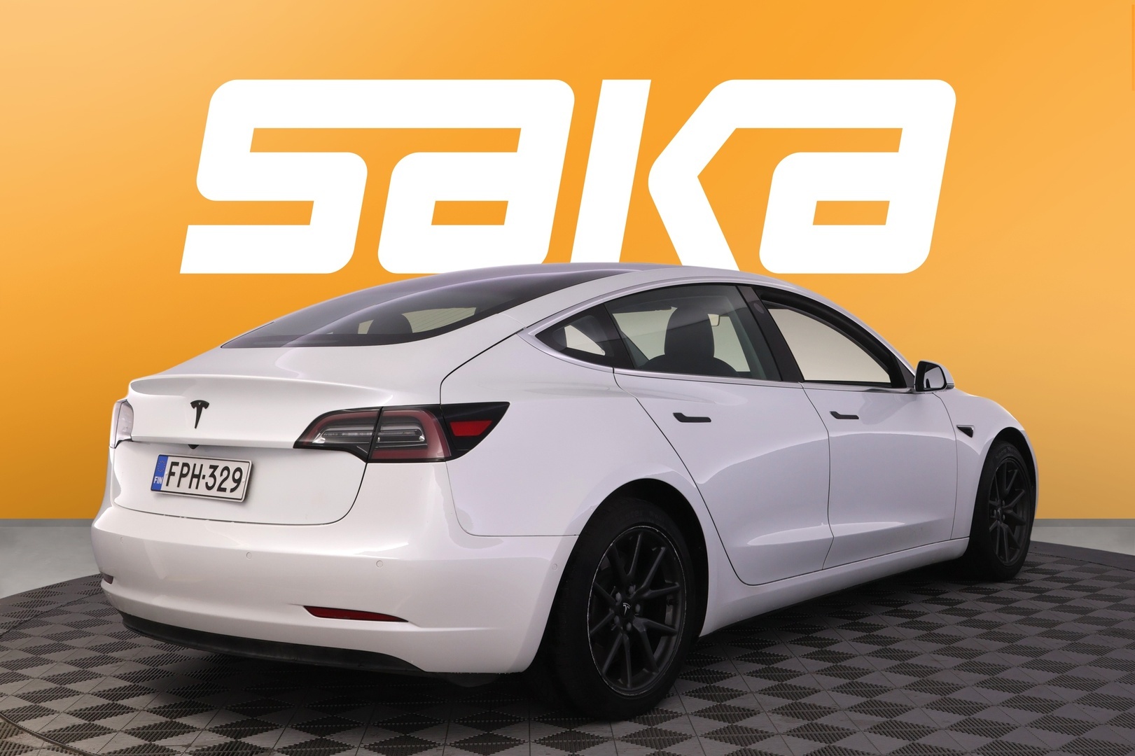 TESLA Model 3 2019
