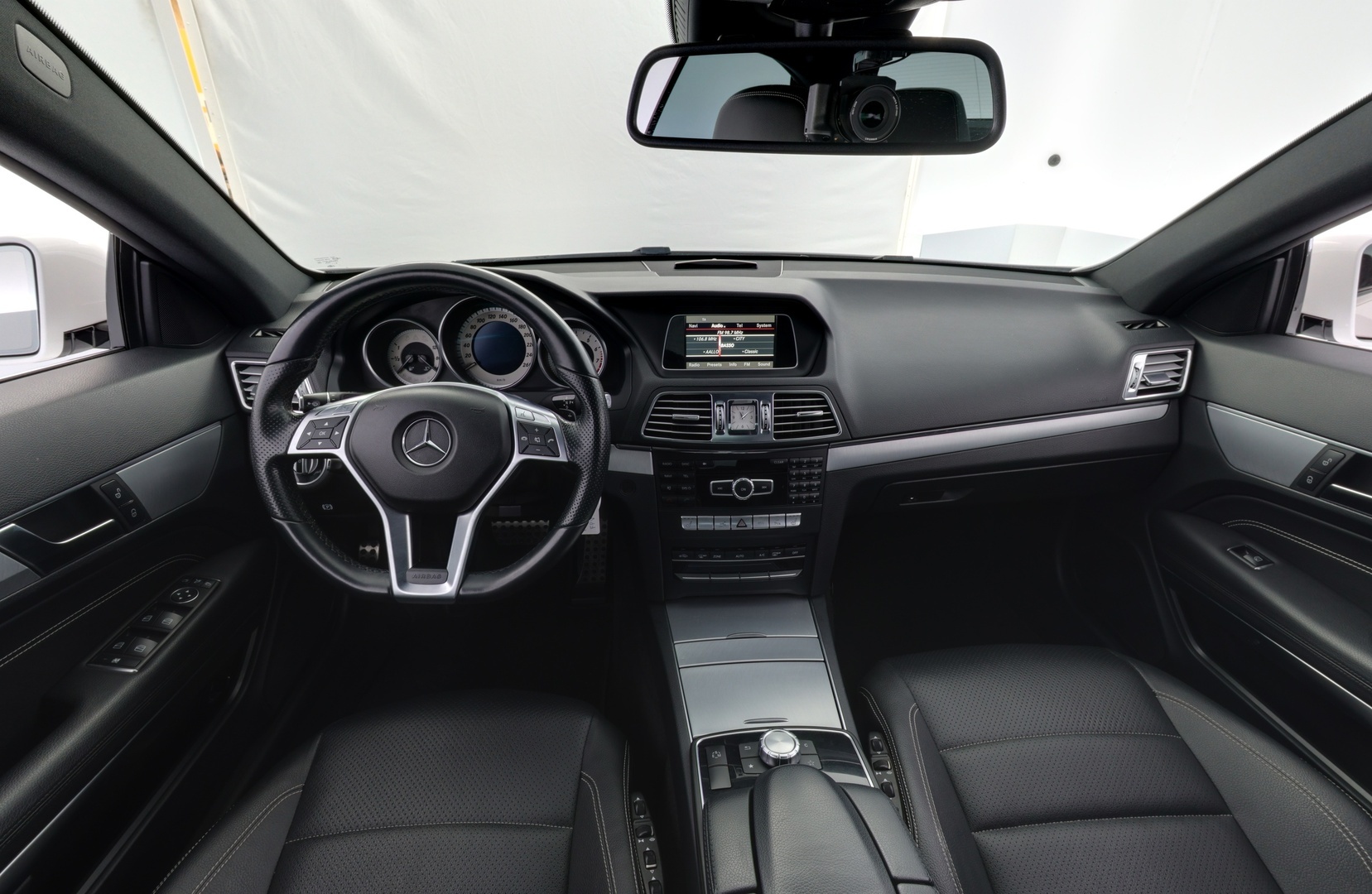 MERCEDES-BENZ E 2014