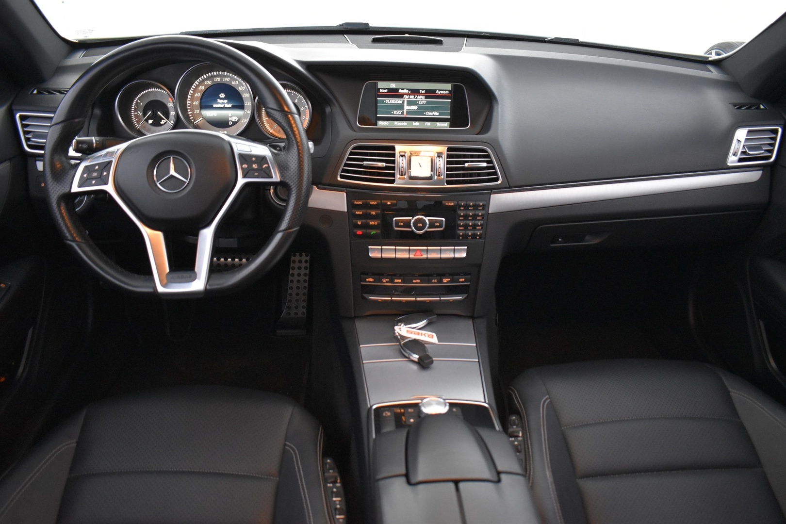 MERCEDES-BENZ E 2014