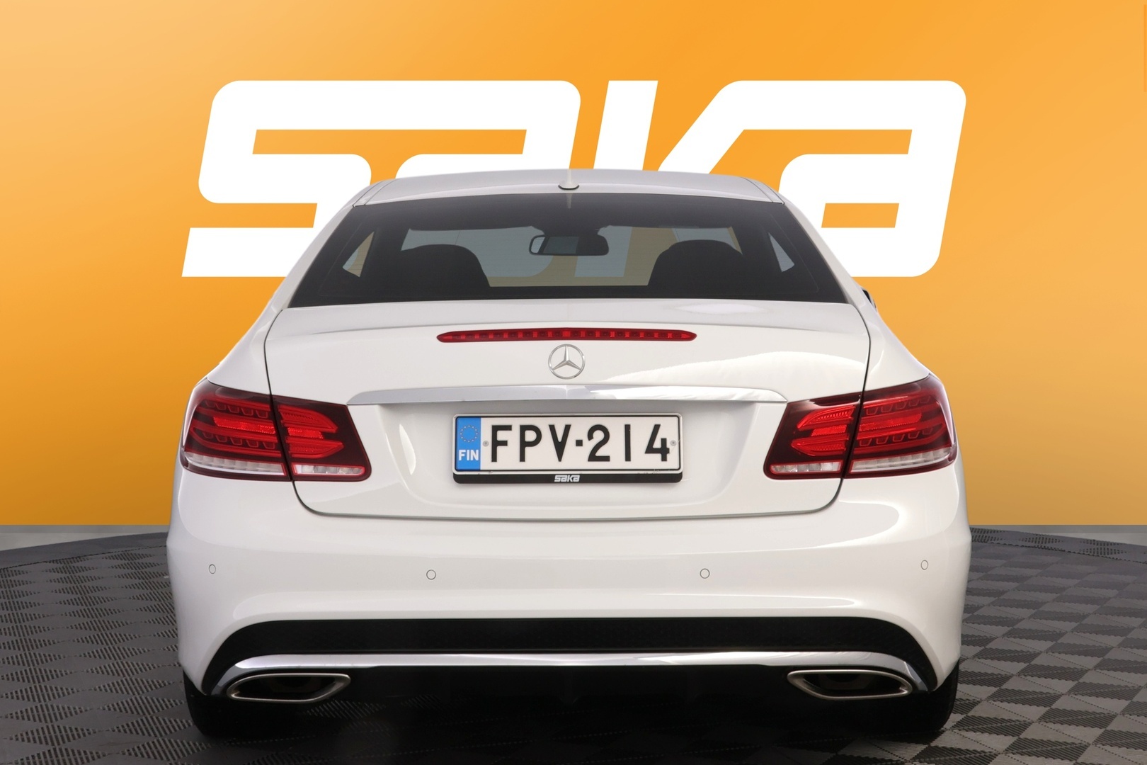 MERCEDES-BENZ E 2014