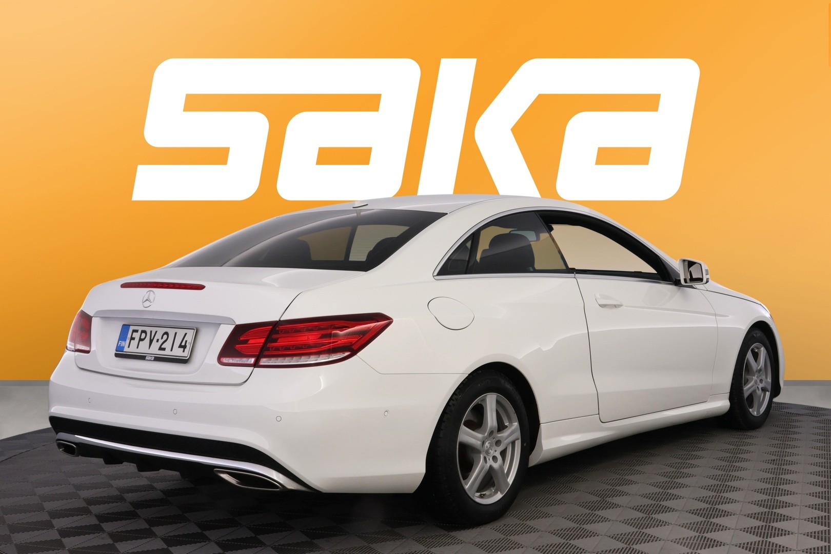 MERCEDES-BENZ E 2014