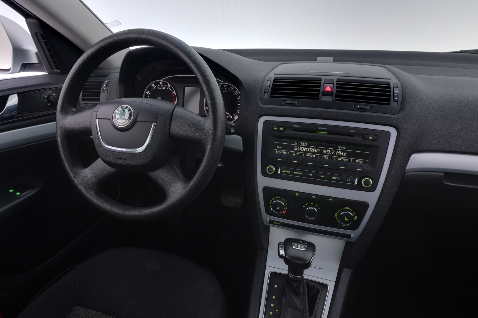 SKODA Octavia 2011