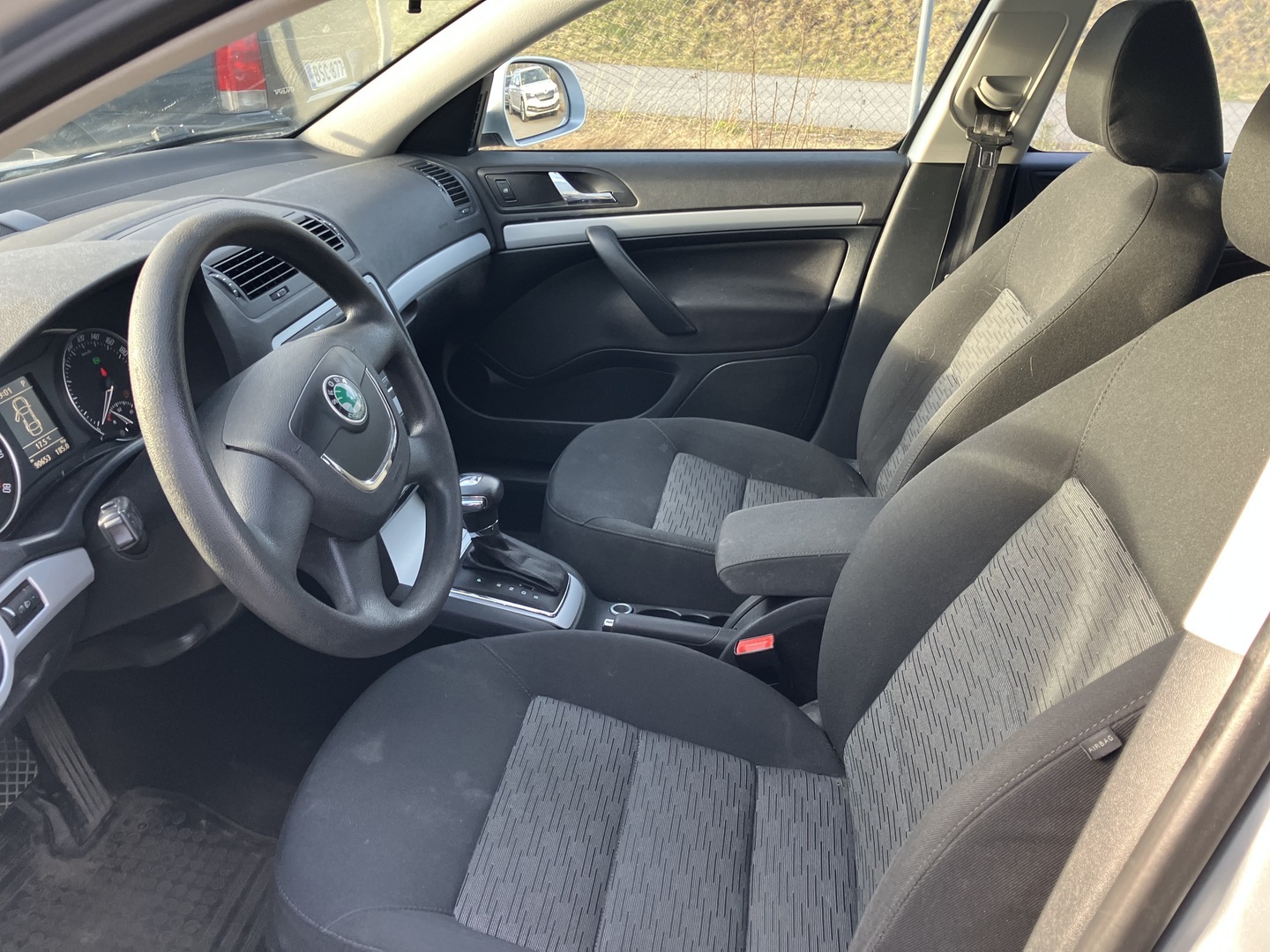 SKODA Octavia 2011