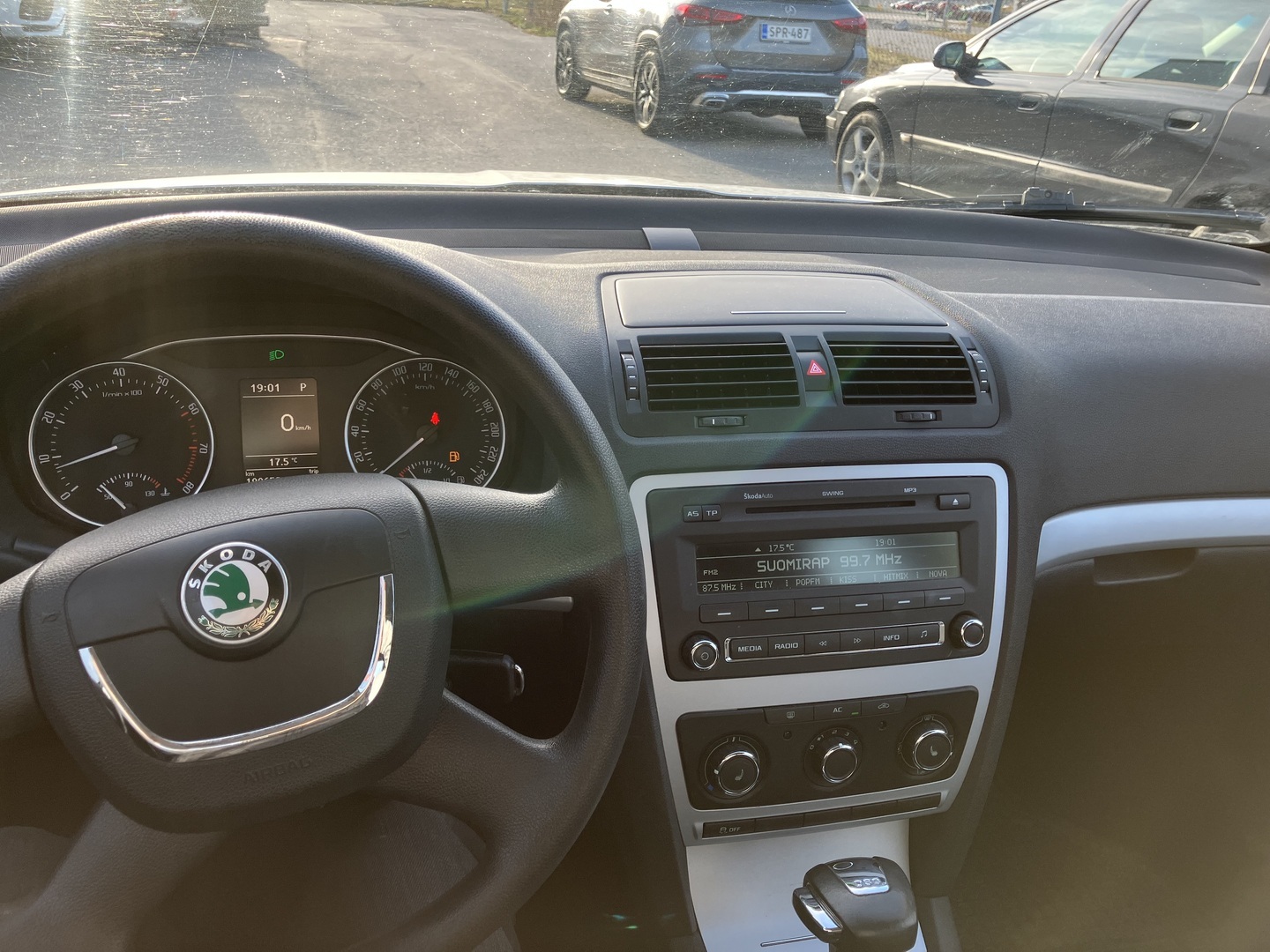 SKODA Octavia 2011