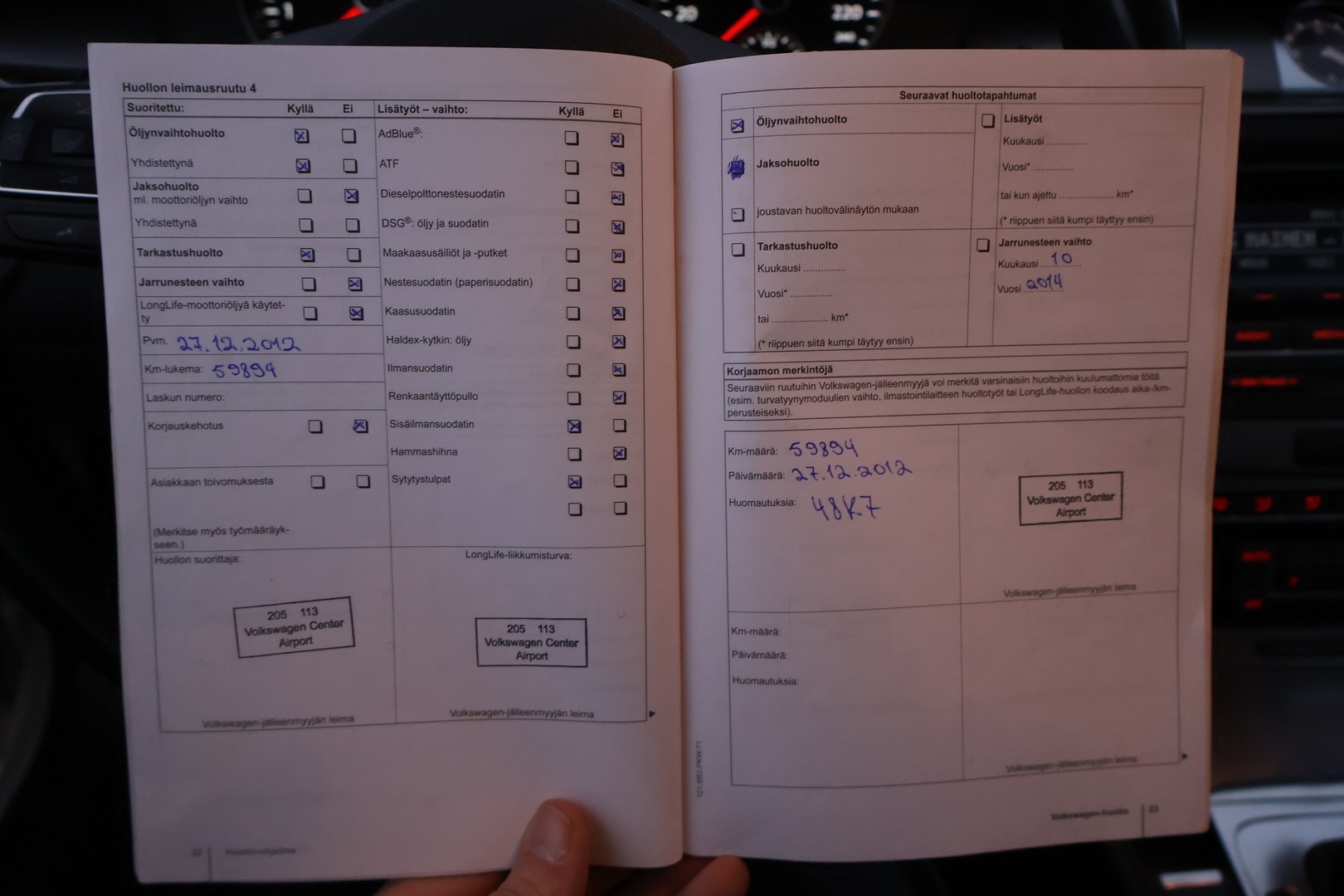 VOLKSWAGEN Passat 2011