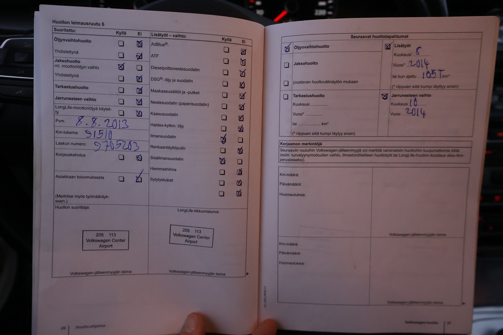 VOLKSWAGEN Passat 2011