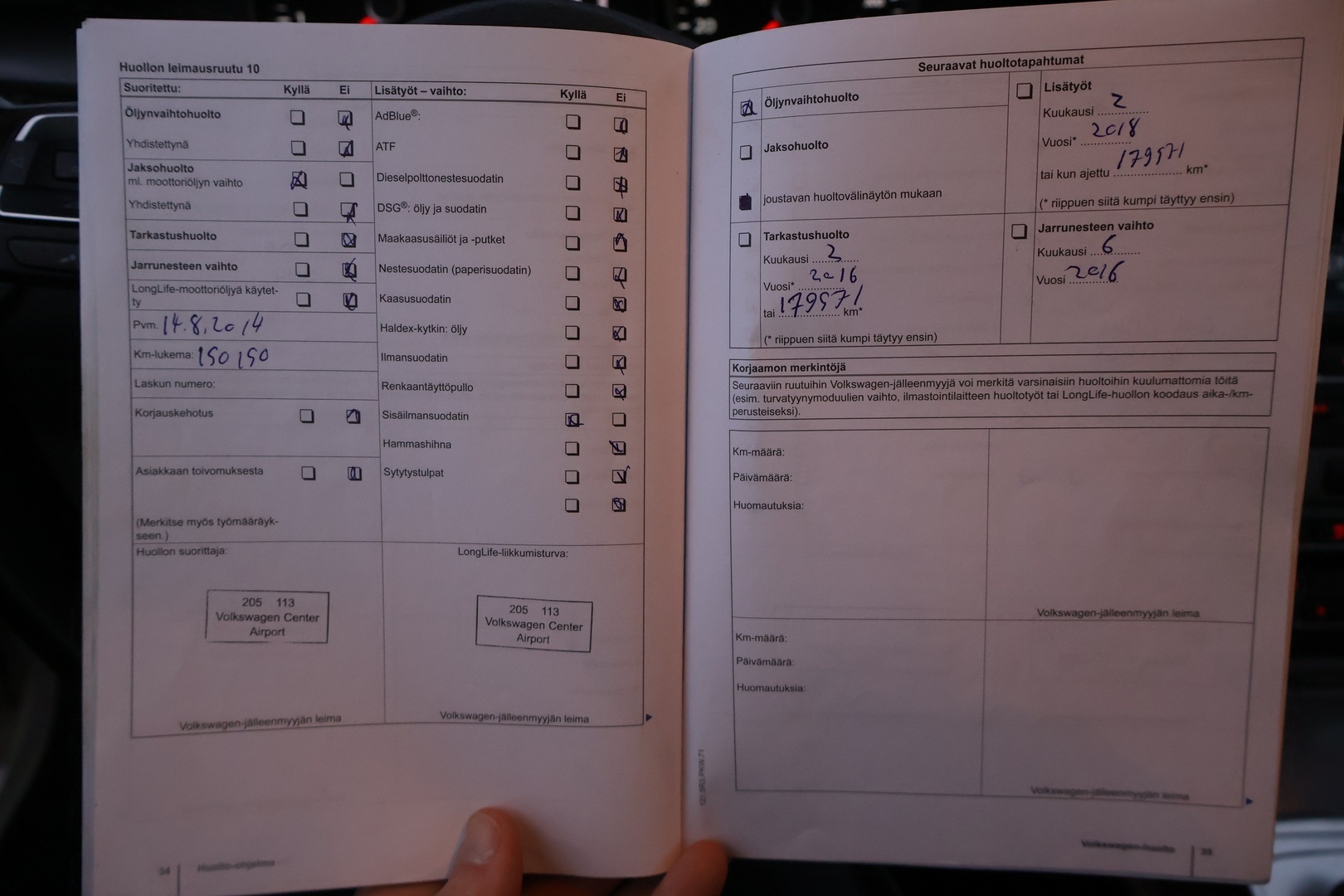 VOLKSWAGEN Passat 2011