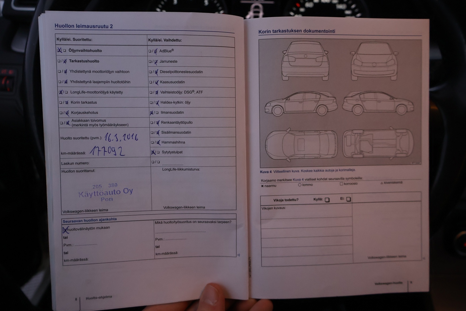 VOLKSWAGEN Passat 2011