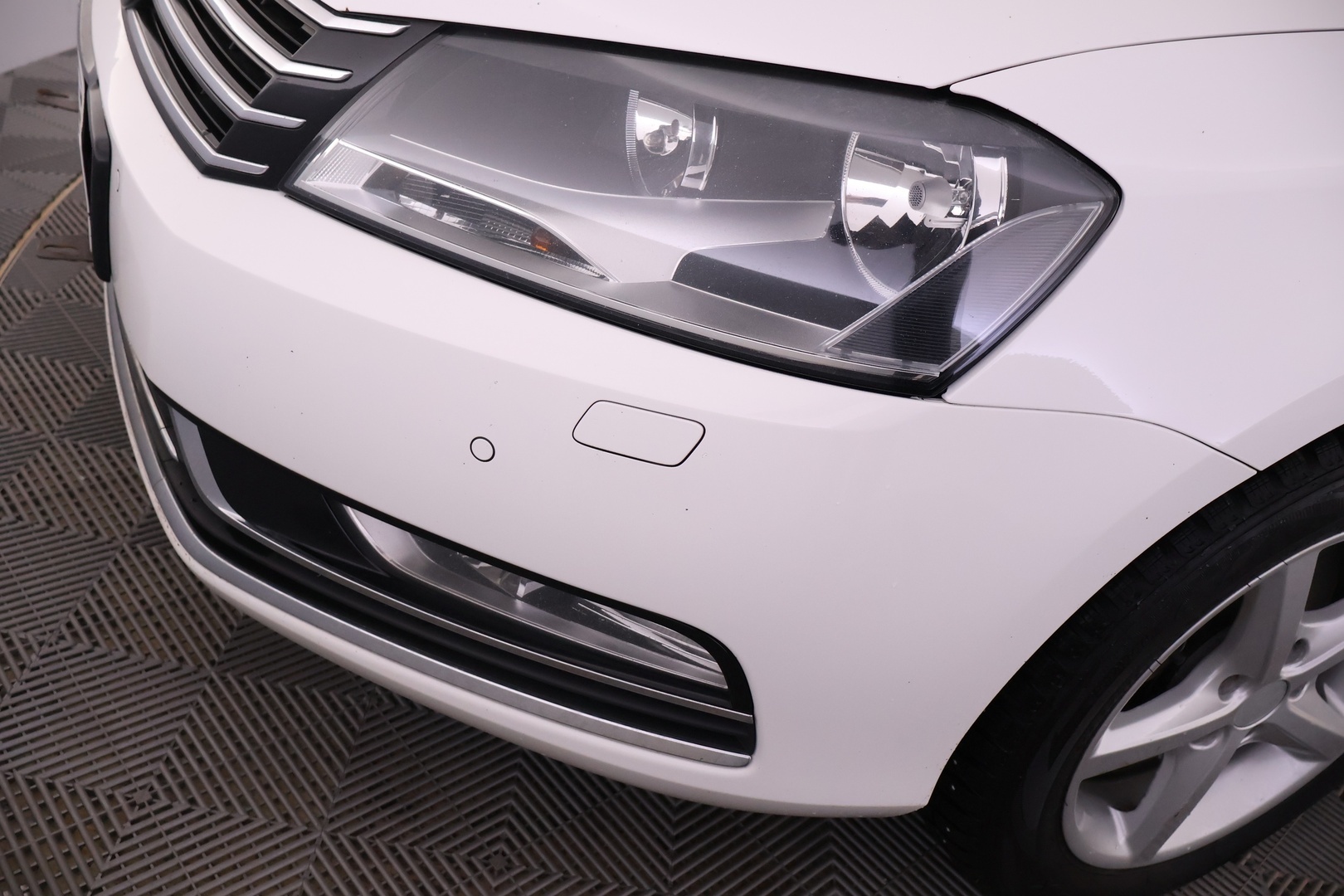 VOLKSWAGEN Passat 2011