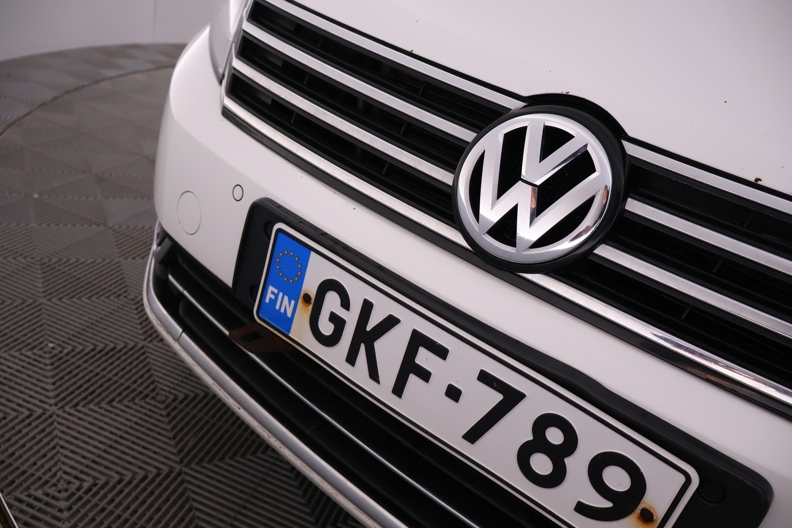 VOLKSWAGEN Passat 2011