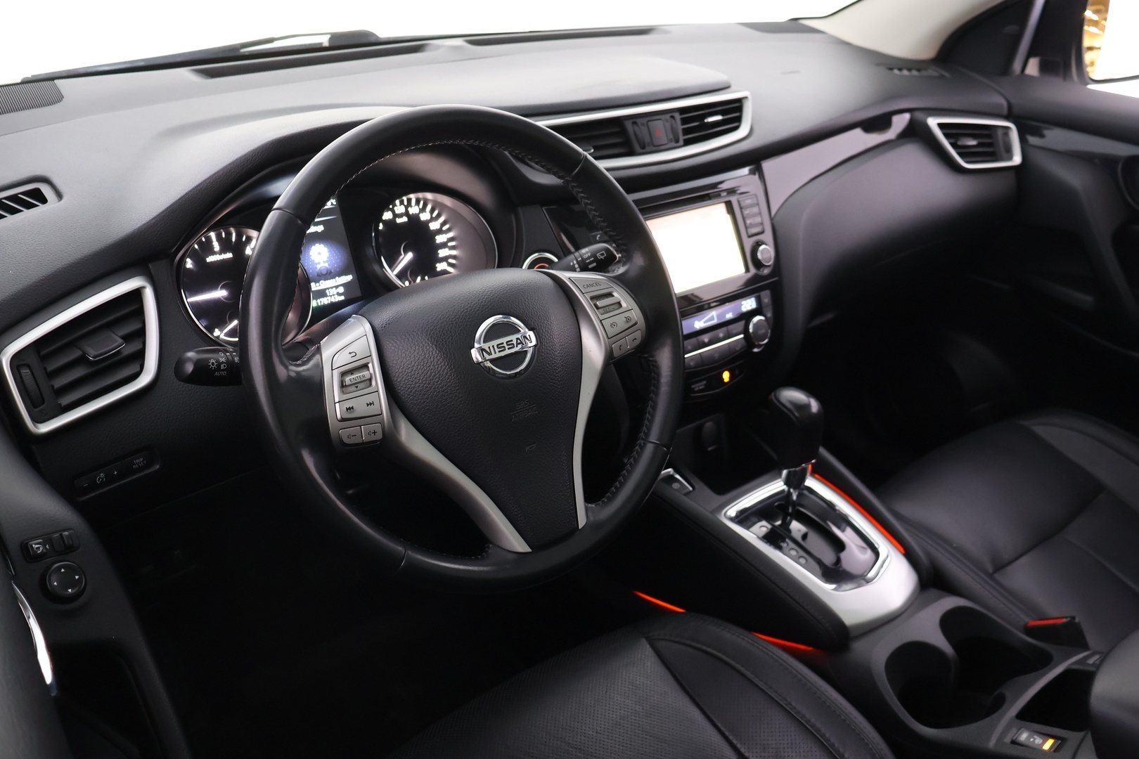 NISSAN Qashqai 2016