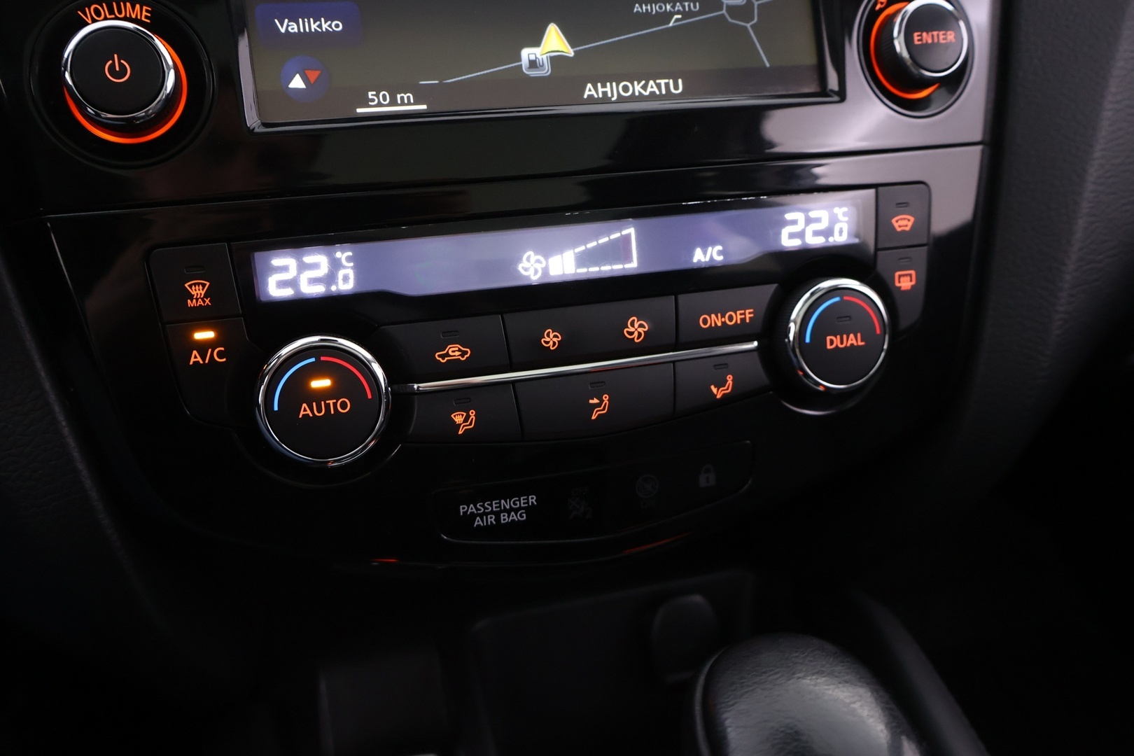 NISSAN Qashqai 2016