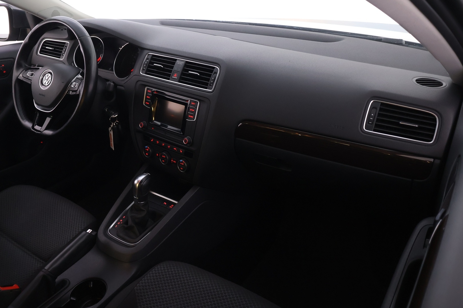 VOLKSWAGEN Jetta 2016