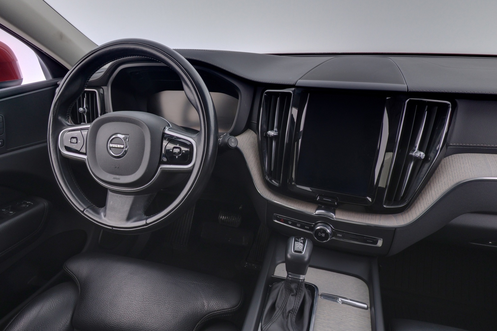 VOLVO XC60 2019