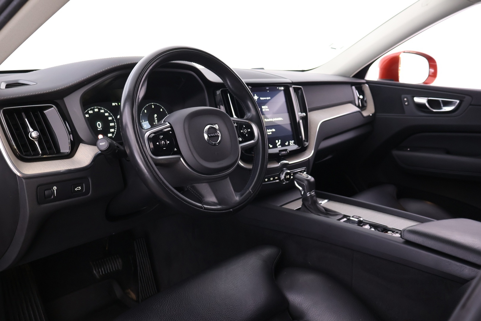 VOLVO XC60 2019