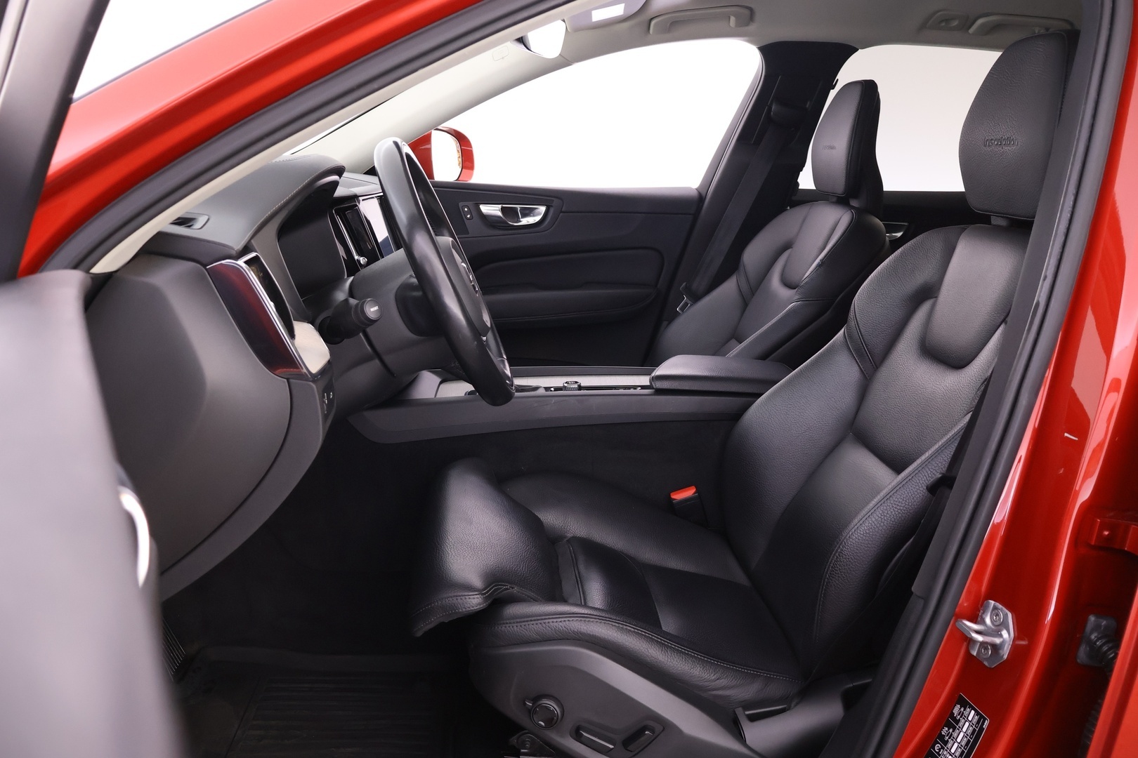 VOLVO XC60 2019