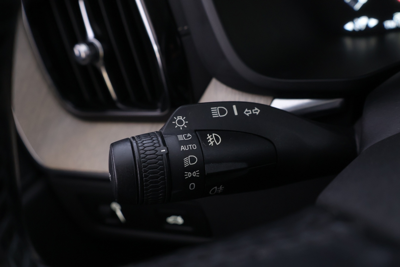 VOLVO XC60 2019
