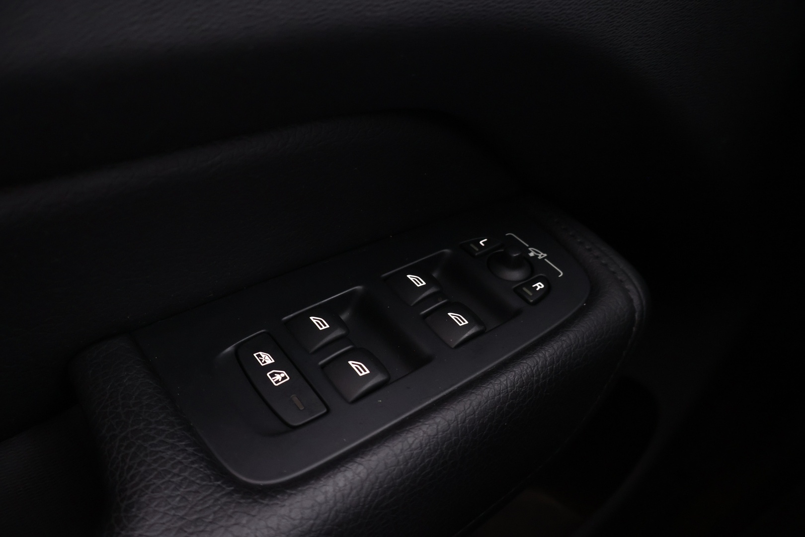 VOLVO XC60 2019