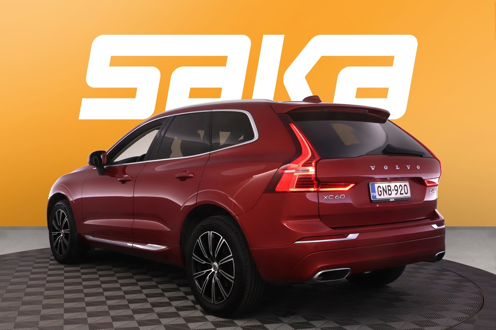 VOLVO XC60 2019
