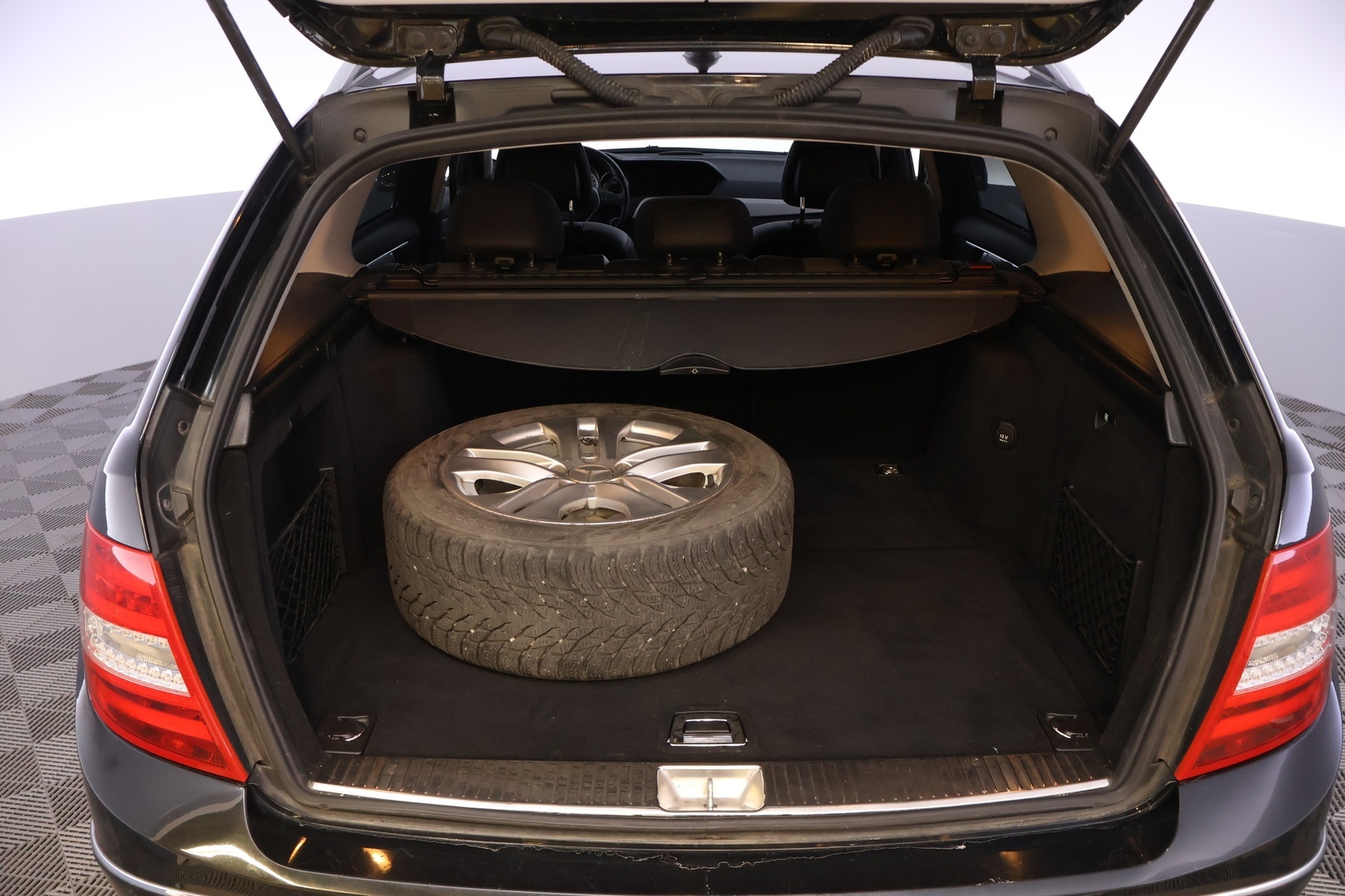 MERCEDES-BENZ C 2012