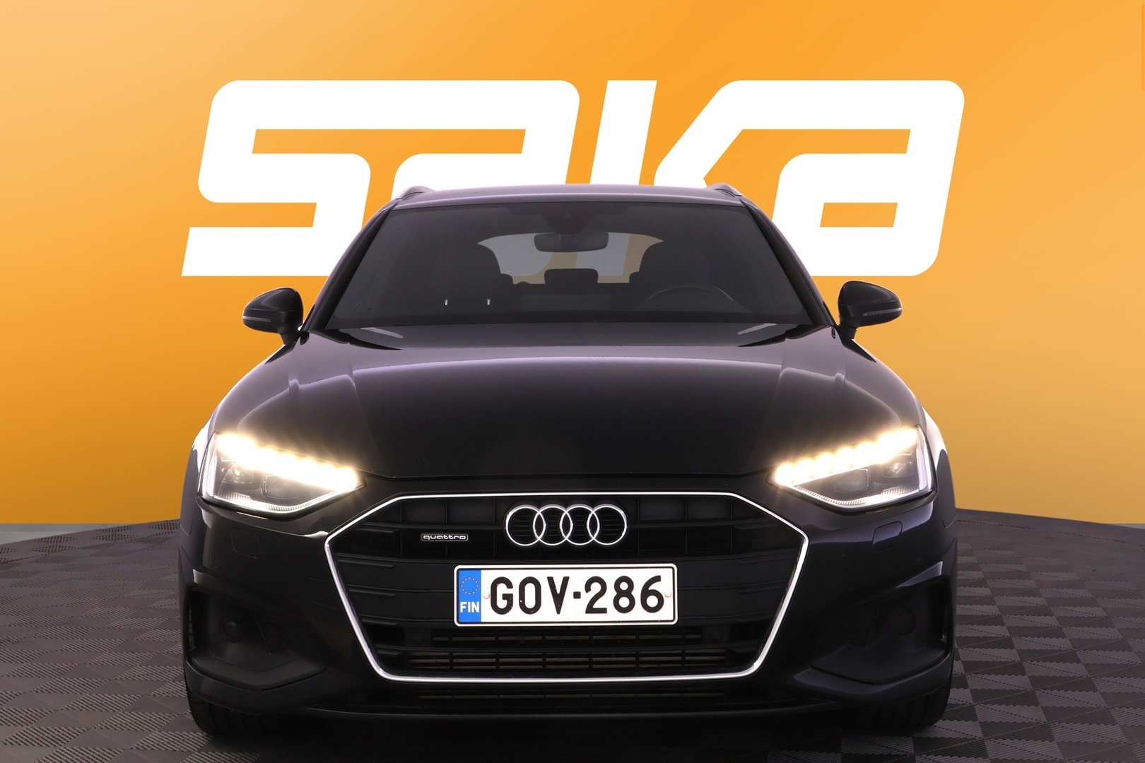 AUDI A4 2022
