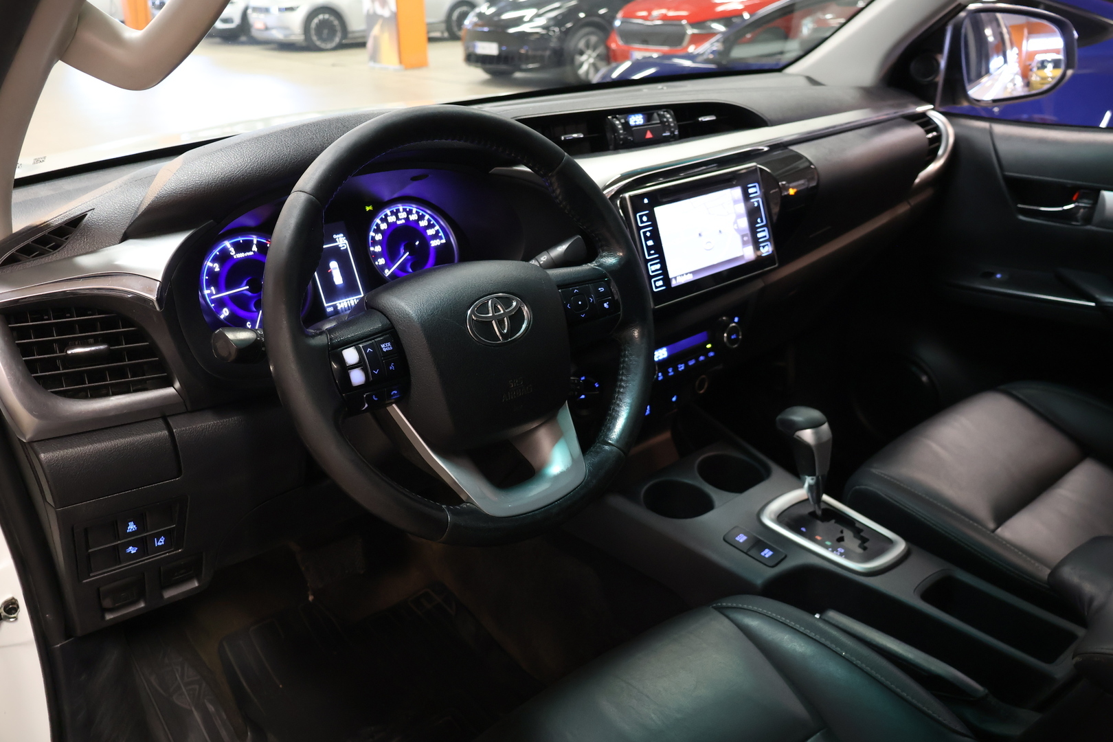 TOYOTA Hilux 2018