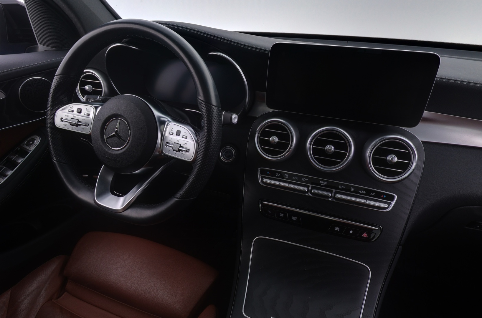 MERCEDES-BENZ GLC 2022