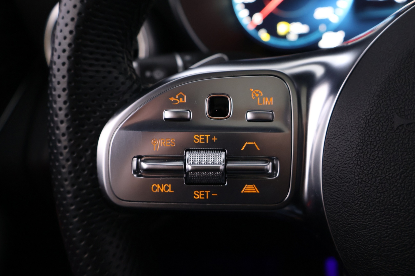 MERCEDES-BENZ GLC 2022