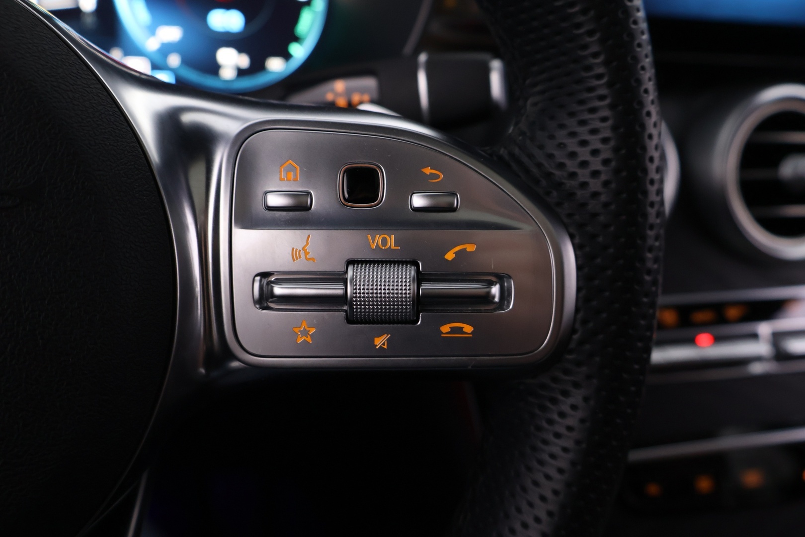 MERCEDES-BENZ GLC 2022