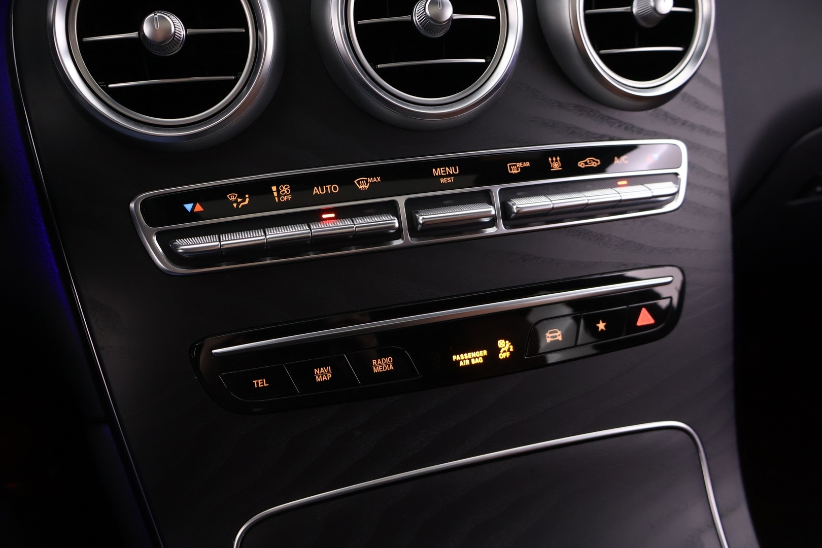 MERCEDES-BENZ GLC 2022