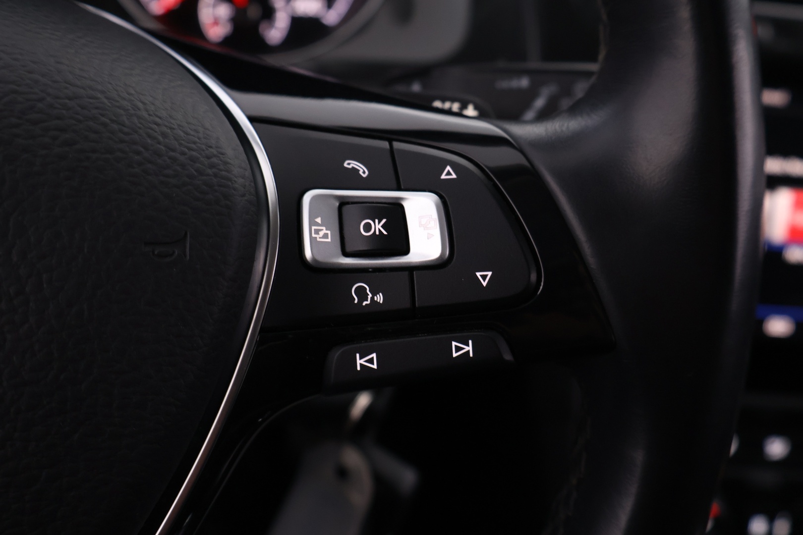 VOLKSWAGEN Golf 2018