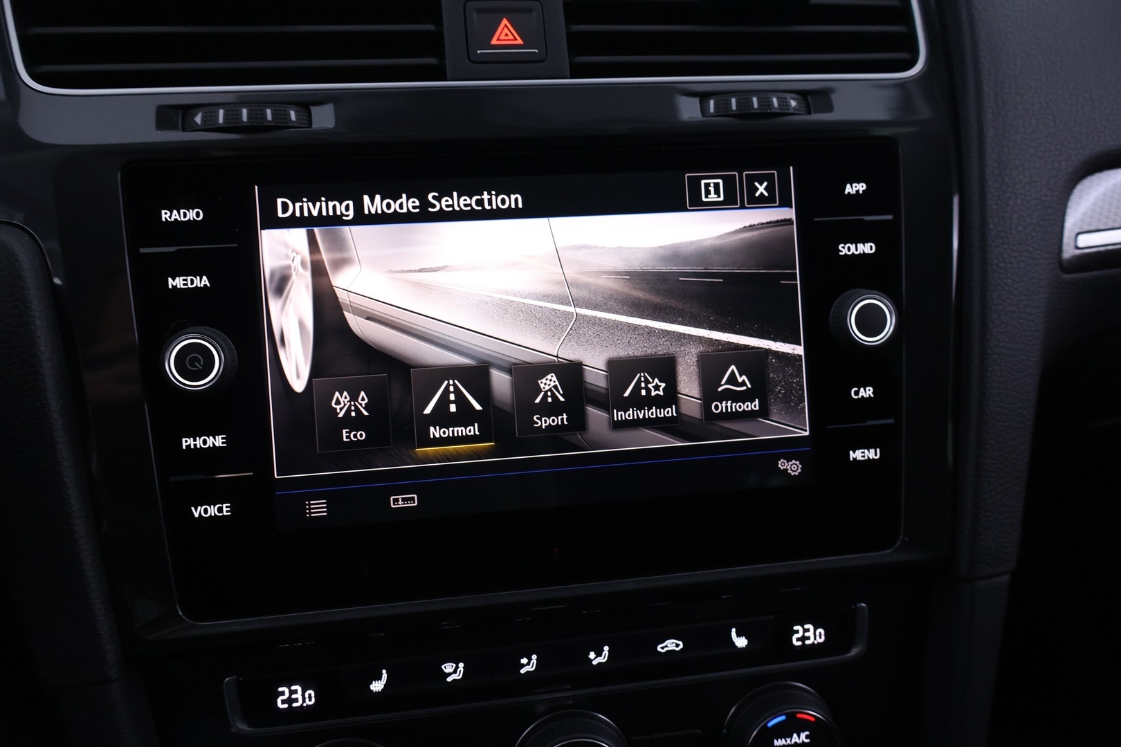 VOLKSWAGEN Golf 2018