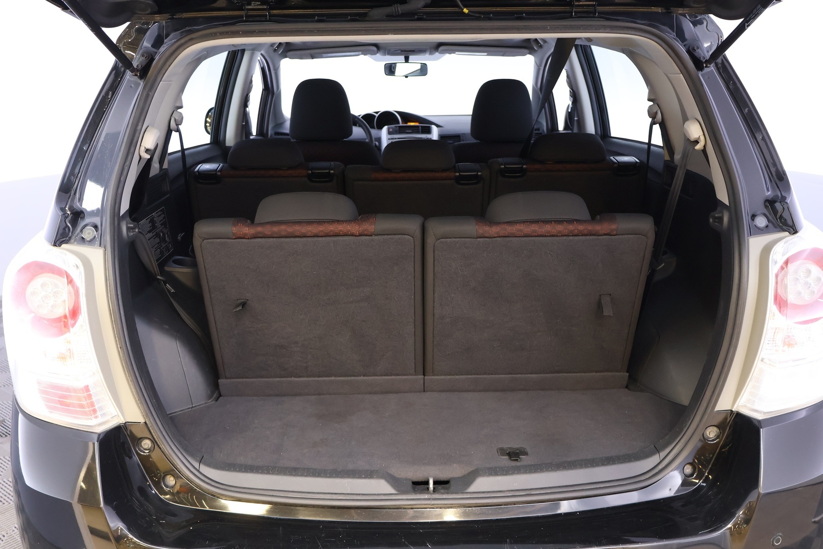 TOYOTA Verso 2011