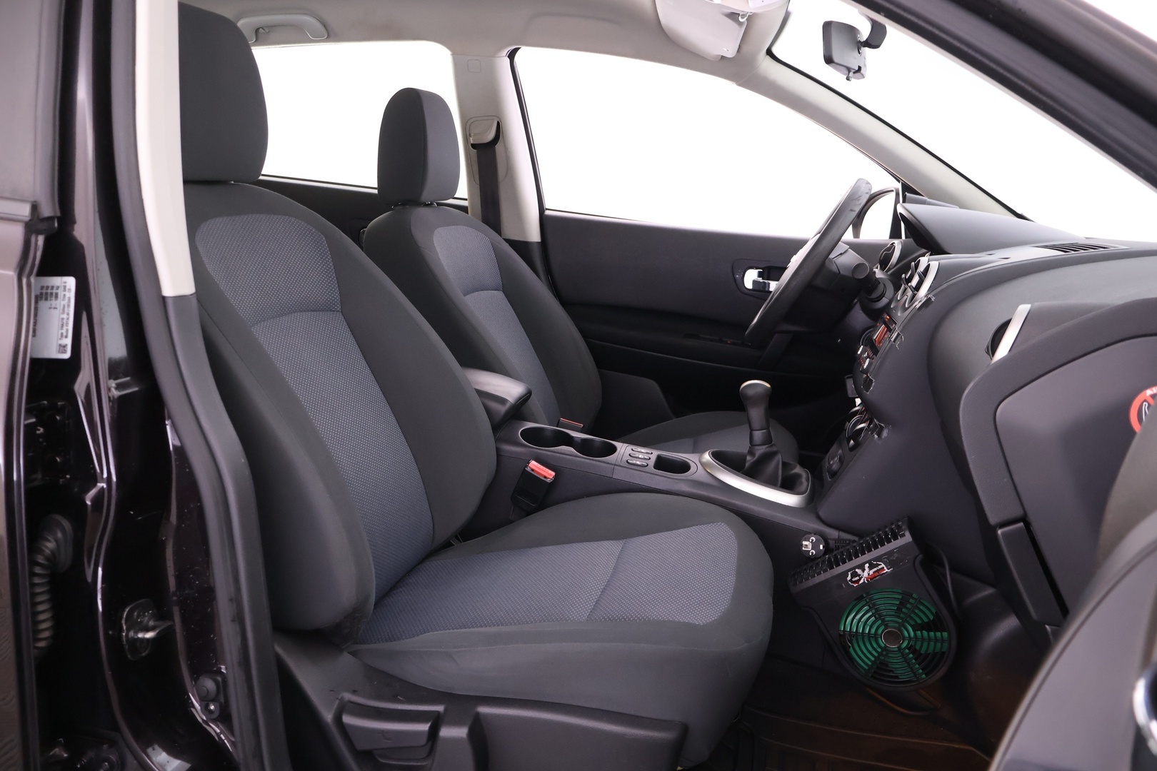 NISSAN Qashqai 2012