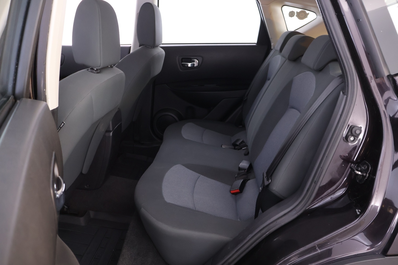 NISSAN Qashqai 2012