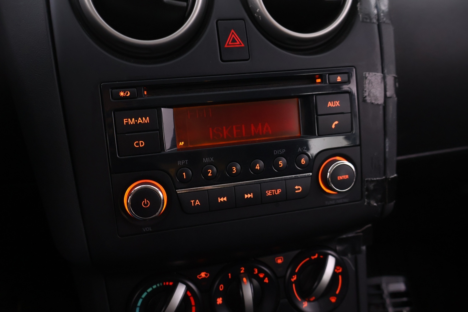 NISSAN Qashqai 2012